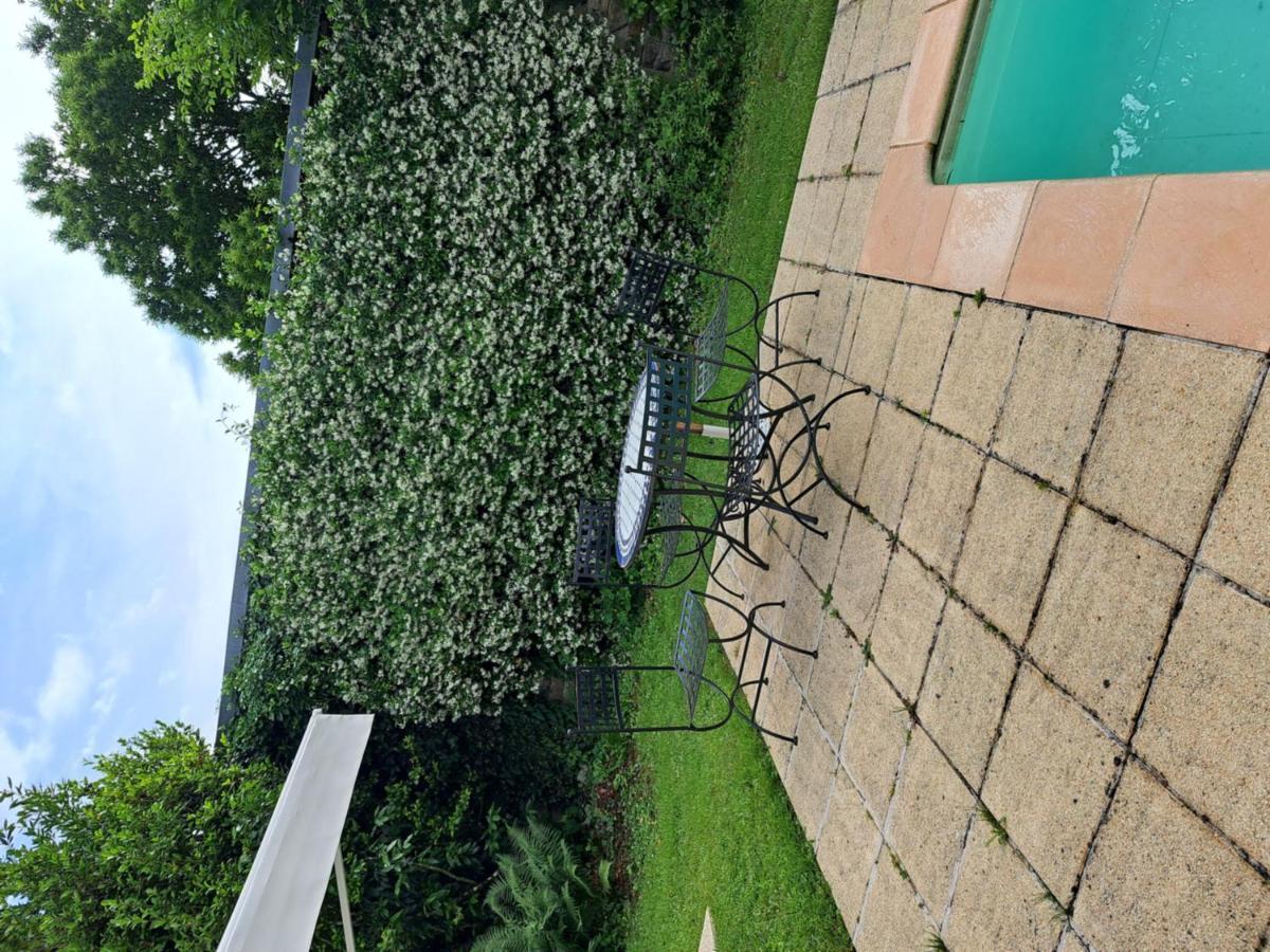 La Morgiane Bed & Breakfast Saint-Germain-les-Vergnes Exterior photo